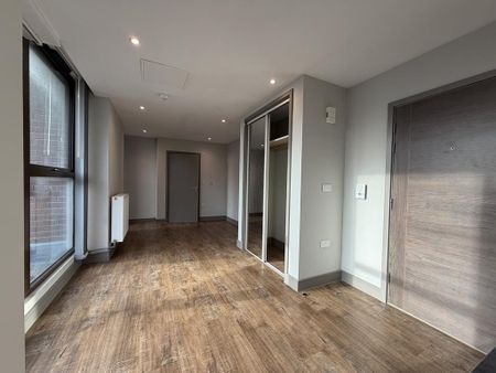 Studio to rent - Photo 5