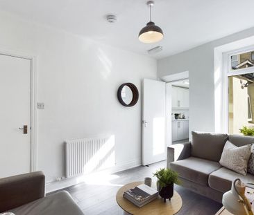 5 bedroom house to rent - Photo 1