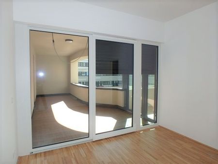 Moderne 2-Zimmer Wohnung mit Lift, großer Loggia und Garagenplatz - Photo 5