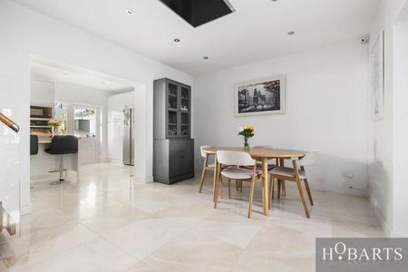 3 bedroom detached house to rent - Photo 4