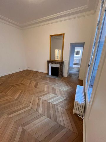location Appartement T2 DE 56m² À PARIS 16 - Photo 3