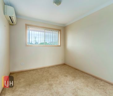 2 BEDROOM TOWNHOUSE WITH COURTYARD MAINTENANCE INCLUDED! - Photo 6