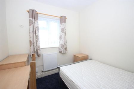 4 bedroom house to rent - Photo 2