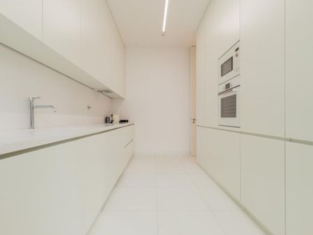 3 room luxury Flat for rent in Avenidas Novas (Nossa Senhora de Fatima), Lisbon - Photo 3