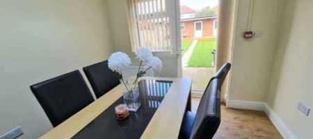 1 bedroom in a house share to rent - Photo 5