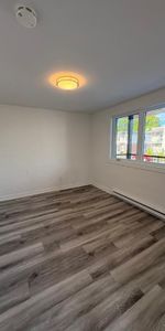 4 ½ rénové à louer – Disponible dès maintenant - Photo 3