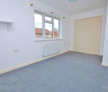 3 bedroom semi-detached house to rent - Photo 4