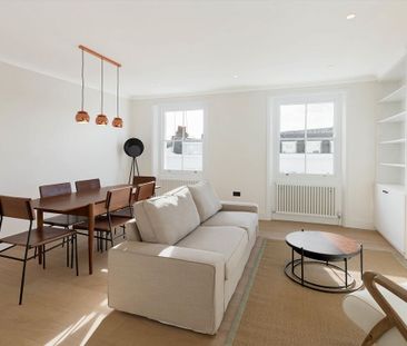 Elegant two-bedroom apartment set within a white stucco-fronted building in the heart of Pimlico, SW1V. - Photo 1