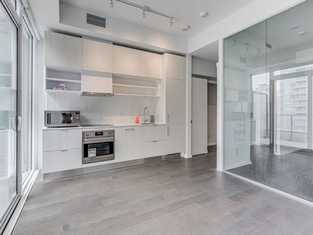 For Lease - 5 Soudan Avenue Unit# 1013, Toronto, Ontario - Photo 2