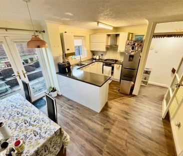 3 bedroom terraced house to rent - Photo 5