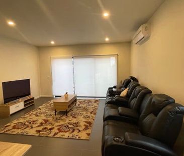 Avondale Heights - Photo 5