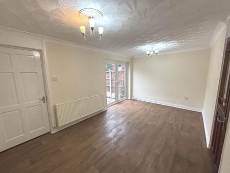 3 bedroom townhouse to rent - Photo 3