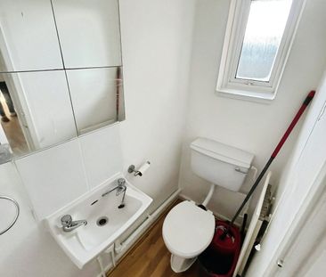 Ty Cerrig, CARDIFF - Photo 4