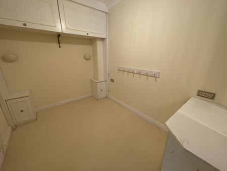 1 bedroom to let - Photo 5