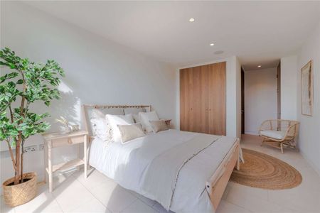 An opportunity to rent a lifestyle, in this sought after modern development in Camden Town. - Photo 4