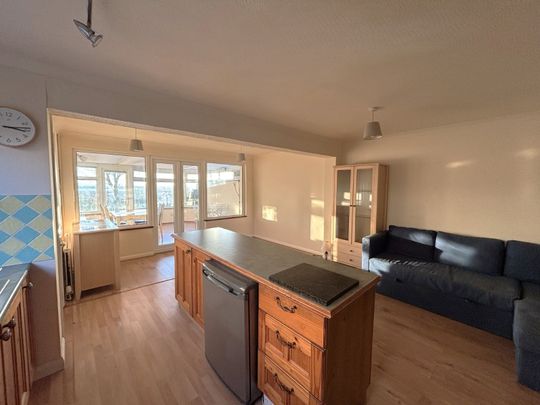 3 bedroom semi-detached house to rent - Photo 1