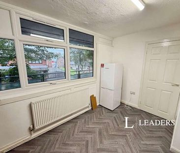 Longshaw Street, Stoke-on-trent, Staffordshire, ST6 - Photo 6