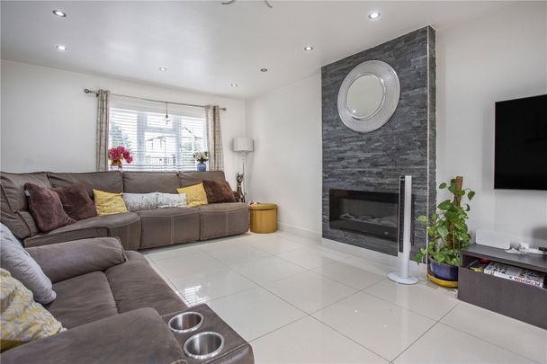 Worple Road, Staines-upon-Thames, Surrey, TW18 1EF - Photo 1