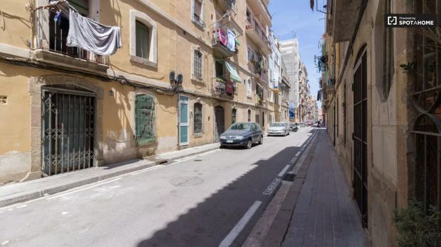 2-bedroom apartment for rent in La Barceloneta. - Photo 1