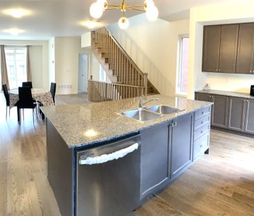 For Lease - 522 Danks Ridge Drive, Ajax, Ontario - Photo 2