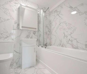 Woodside Mews, Hermitage Lane, London, SE25 - Photo 5