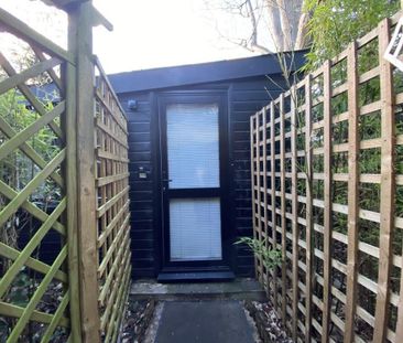 Studio to rent - Photo 5