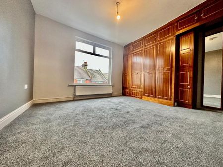 4 bedroom terraced house to rent - Photo 4