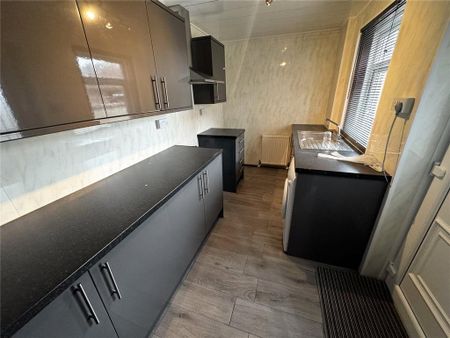 2 bedroom terraced house to rent - Photo 5