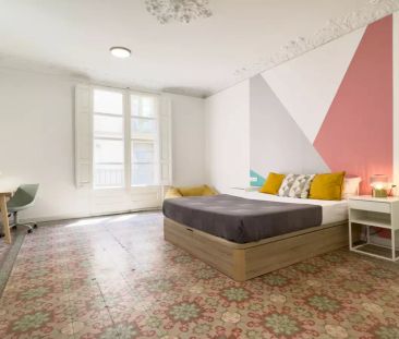 Room in a shared 5-bedroom apartment for rent in El Gòtic - Foto 4