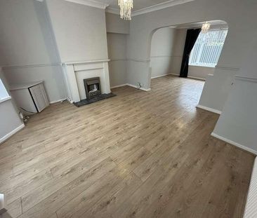 Broad Lane, L11 - Photo 1
