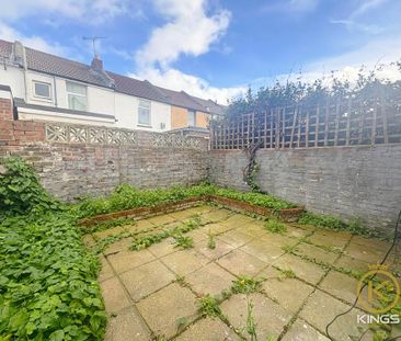 3 bedroom terraced house to rent - Photo 3