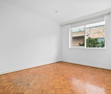GREAT LOCATION | TWO BEDROOM | COASTAL LIFESTYLE - Photo 5