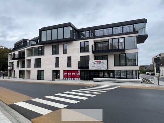 Luxueus nieuwbouwappartement met 2 slaapkamers en staanplaats in hartje Zwevegem - Foto 1