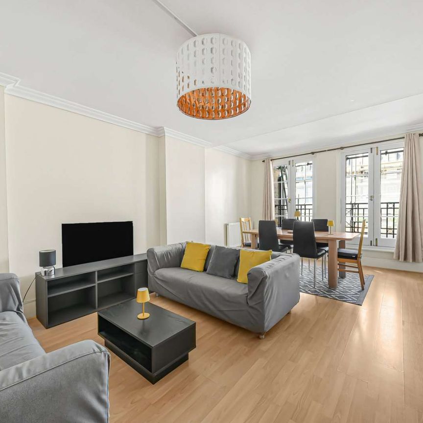 Split level 3 bedroom apartment next to Regents Park - Photo 1