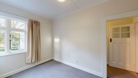 43 Trelissick Crescent, Ngaio - Photo 3
