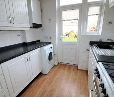 3 bedroom terraced house to rent - Photo 6
