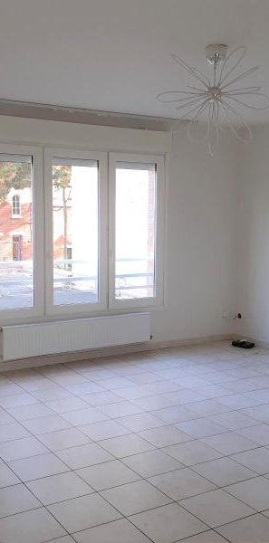 Location Appartement 2 pièces 56m² LAMBERSART 59130 - Photo 1