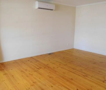 Walk to Glendal Primary School - Photo 6