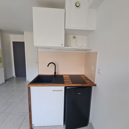 Location Appartement 1 pièce 18m² PALAISEAU 91120 - Photo 3