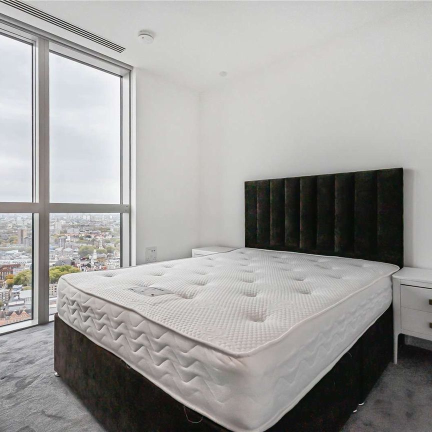 2 bedroom 33rd floor apartment benefitting from a large balcony and far-reaching views. - Photo 1