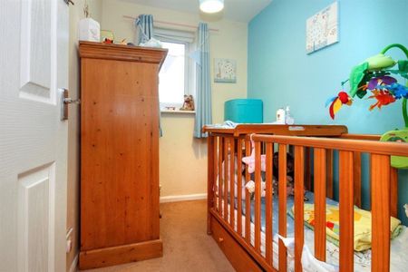3 bedroom House To Let - Photo 5