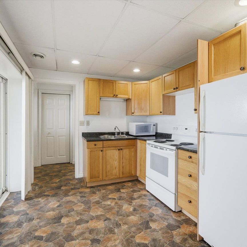 For Lease - 2999 Lakeside Drive Unit# Lower Level, Severn, Ontario - Photo 1