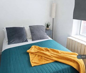 1 bedroom in a house share to rent - Photo 5