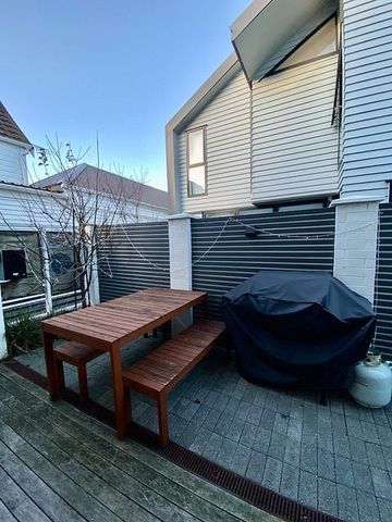 Modern 2 bedroom Townhouse in Mount Cook - Photo 4