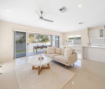 Mitchelton - Photo 2