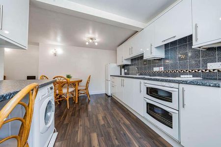Harefield Road, Uxbridge, UB8 - Photo 5