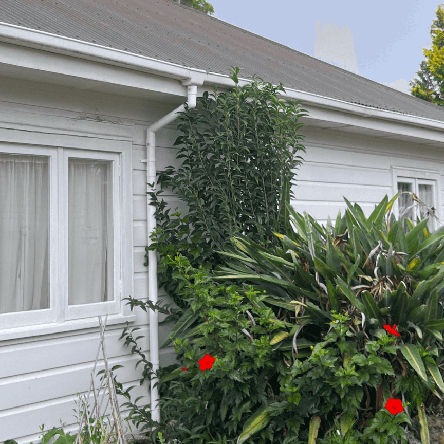 Character Home - 2 Bedrooms + Study/Nursery - Photo 1