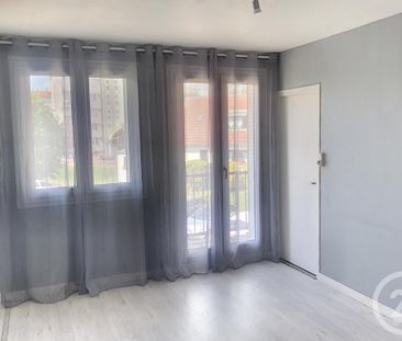 Location Appartement 2 pièces 42m² TROYES 10000 - Photo 2
