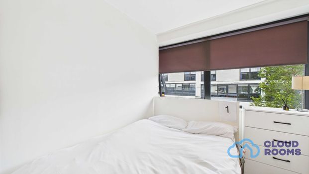 RM1 Eastmead | Farnborough | GU14 7SA - Photo 1