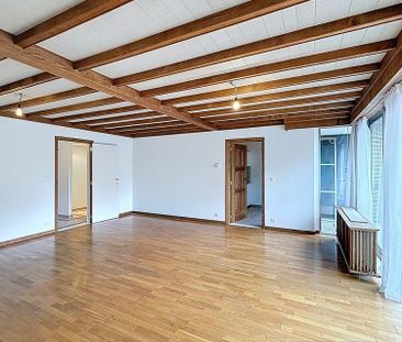 Ruim appartement met 2 slaapkamers en garage - Photo 2